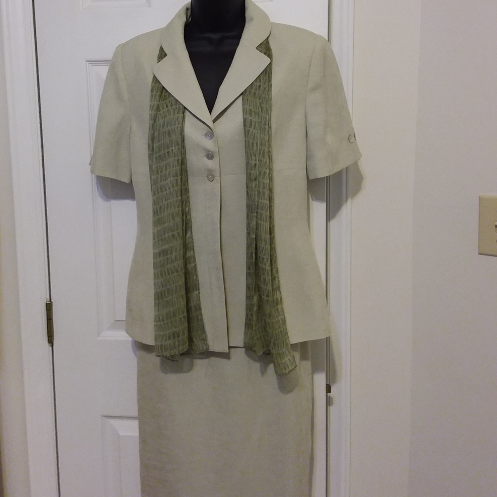 Kasper Suit